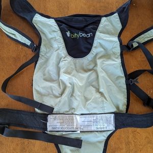 Bitybean baby carrier